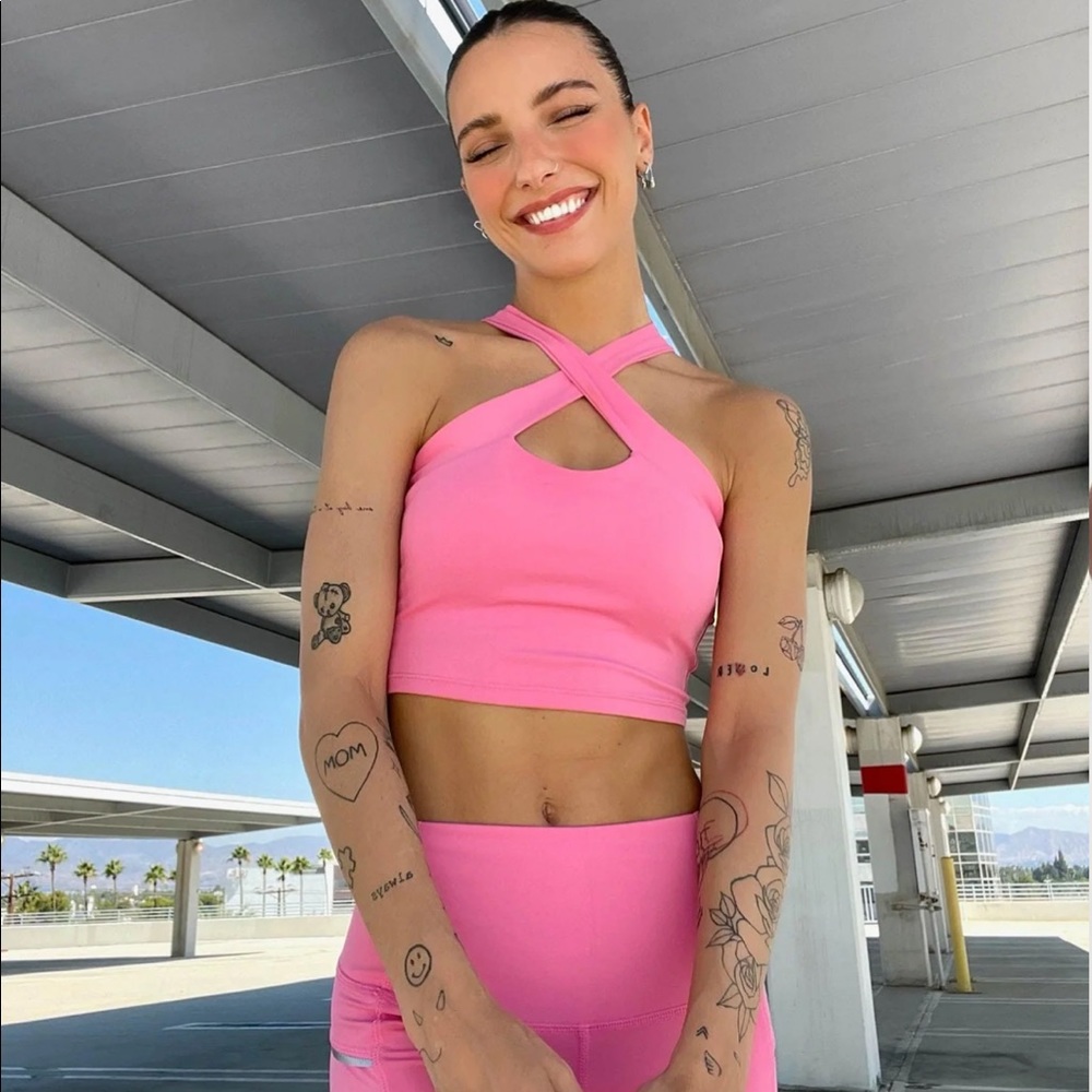 Pink Cropped Workout Top/Sports Bra